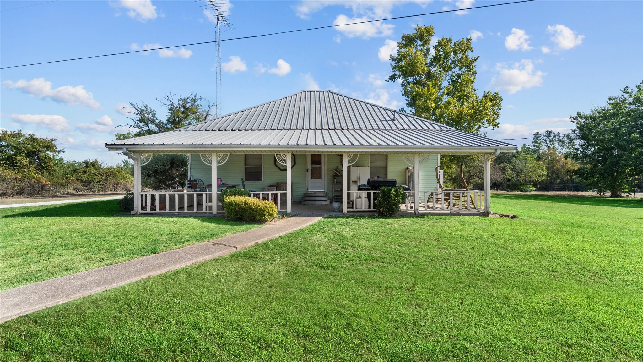 1023 Fm-1696 W Property Photo 22