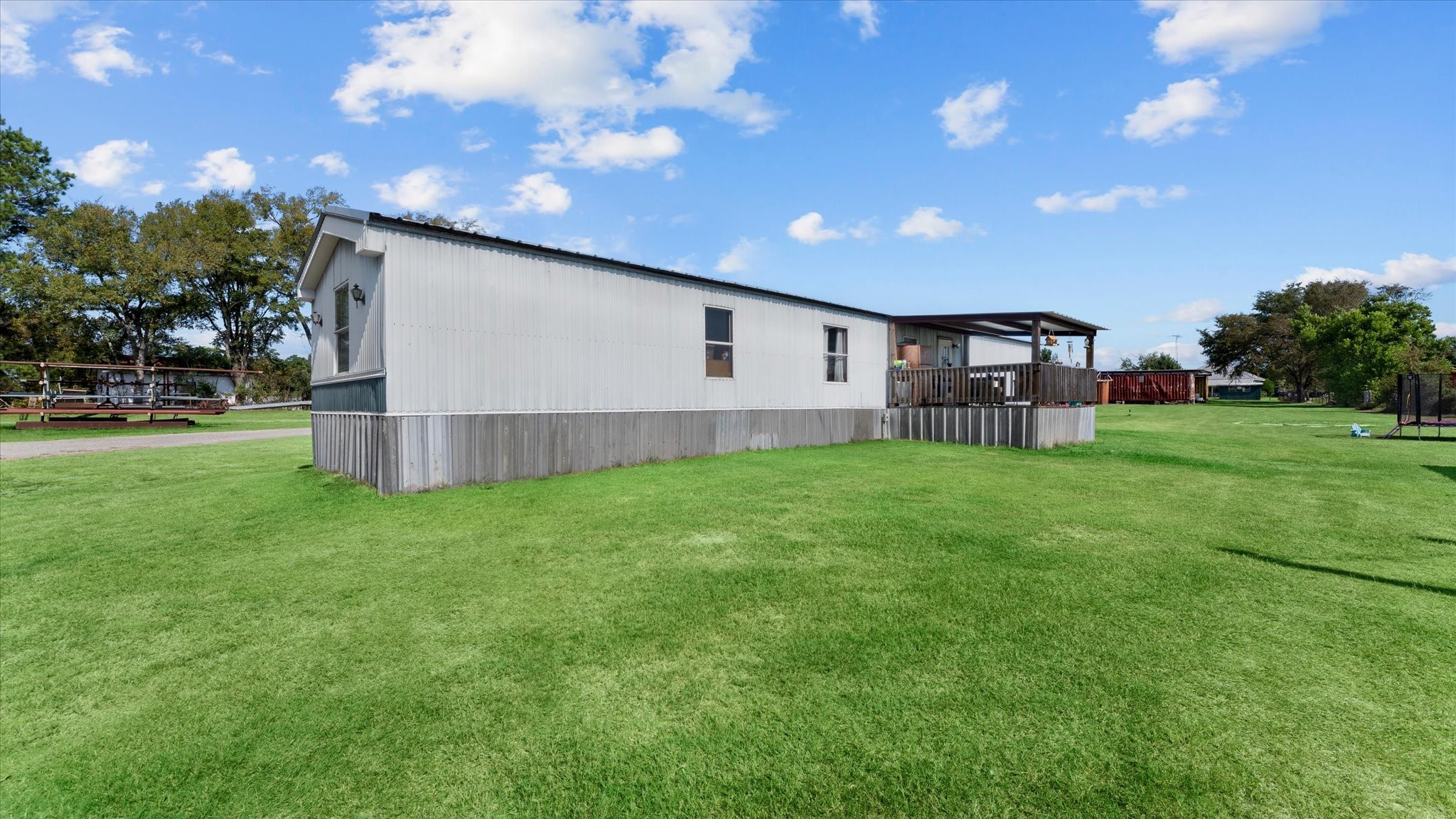 1023 Fm-1696 W Property Photo 32