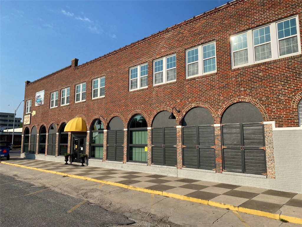 2127 Broadway Street Property Photo 4