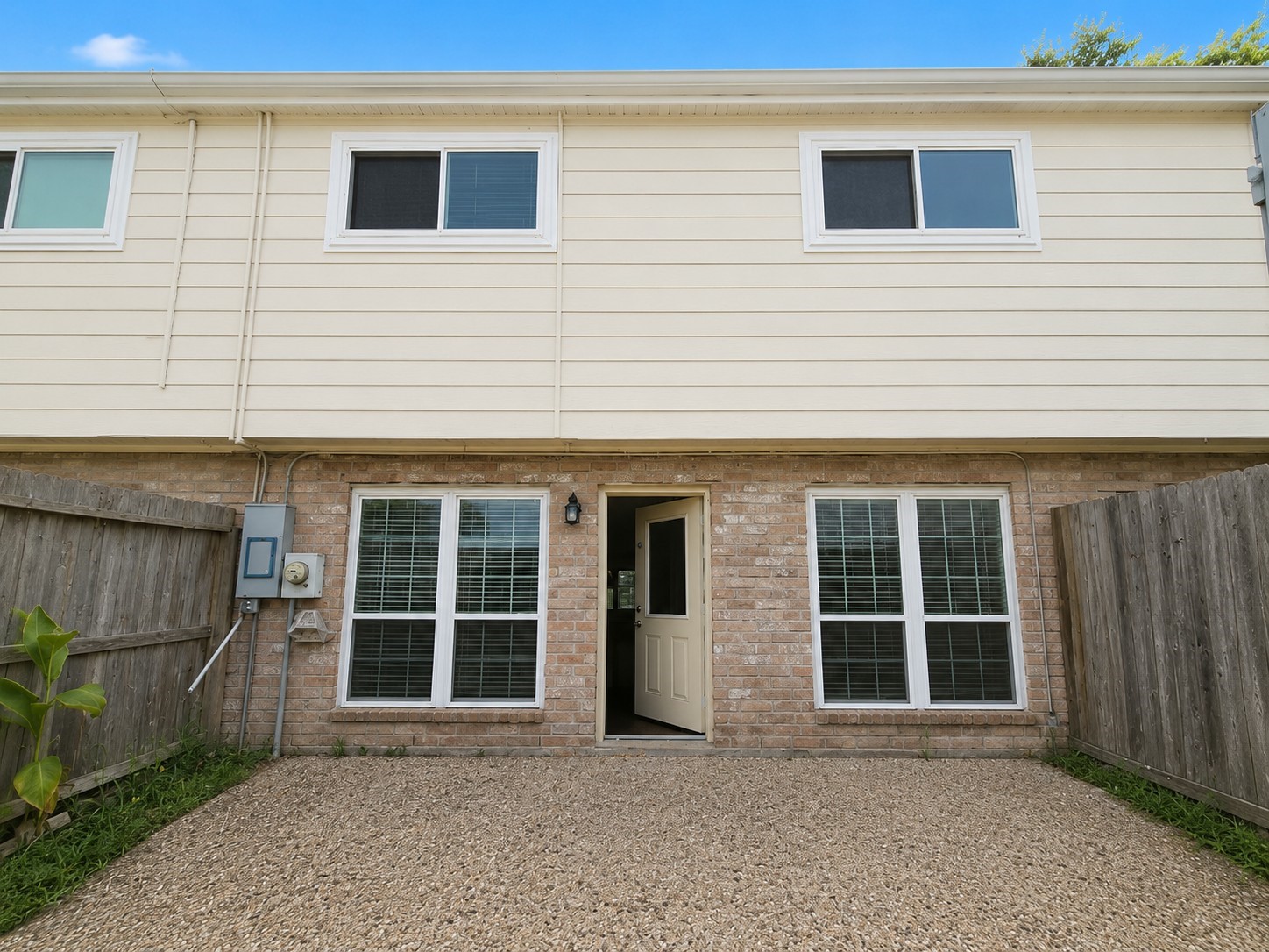 10318 Briar Forest Drive 28/4 Property Photo 13