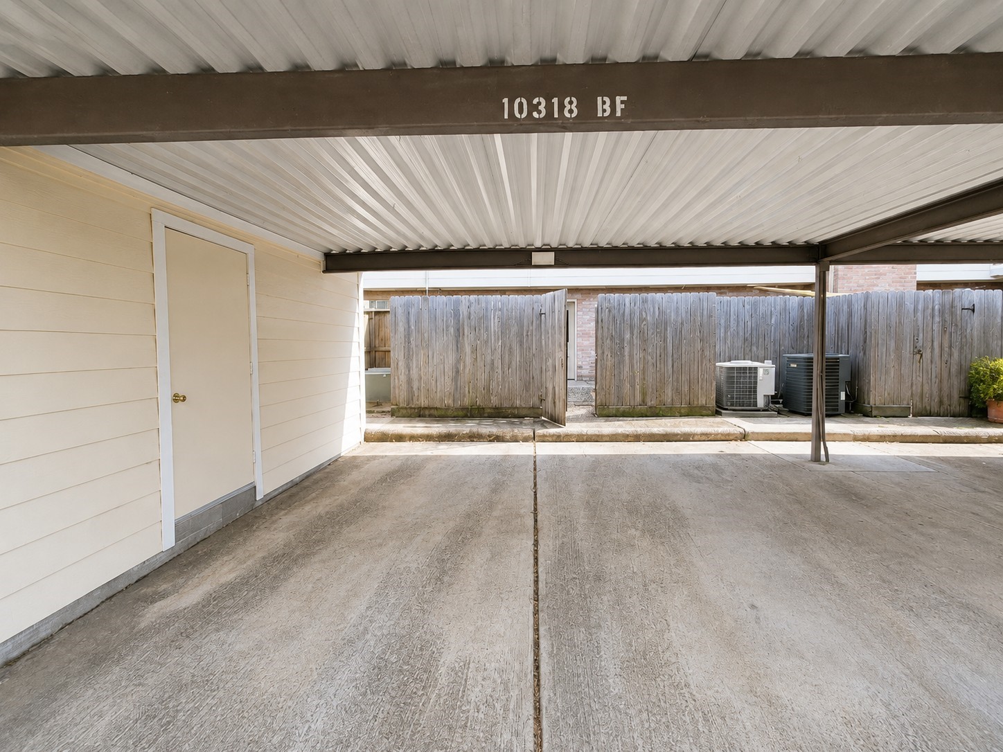 10318 Briar Forest Drive 28/4 Property Photo 14
