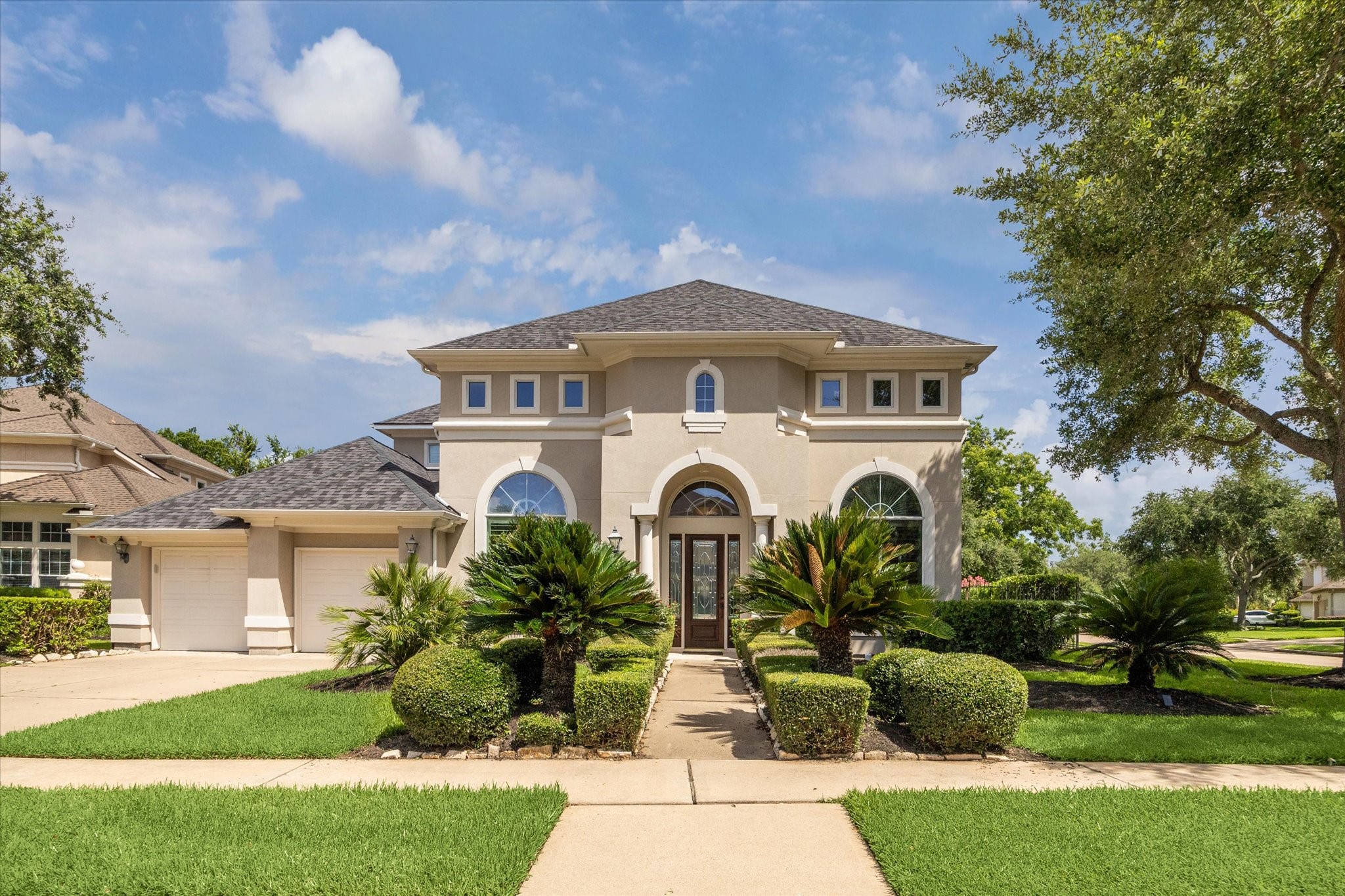 5215 Eagle Pointe Court Property Photo 1