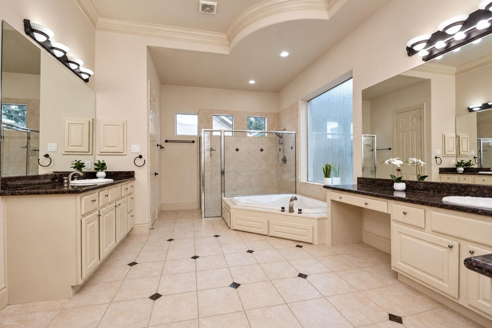 5215 Eagle Pointe Court Property Photo 21