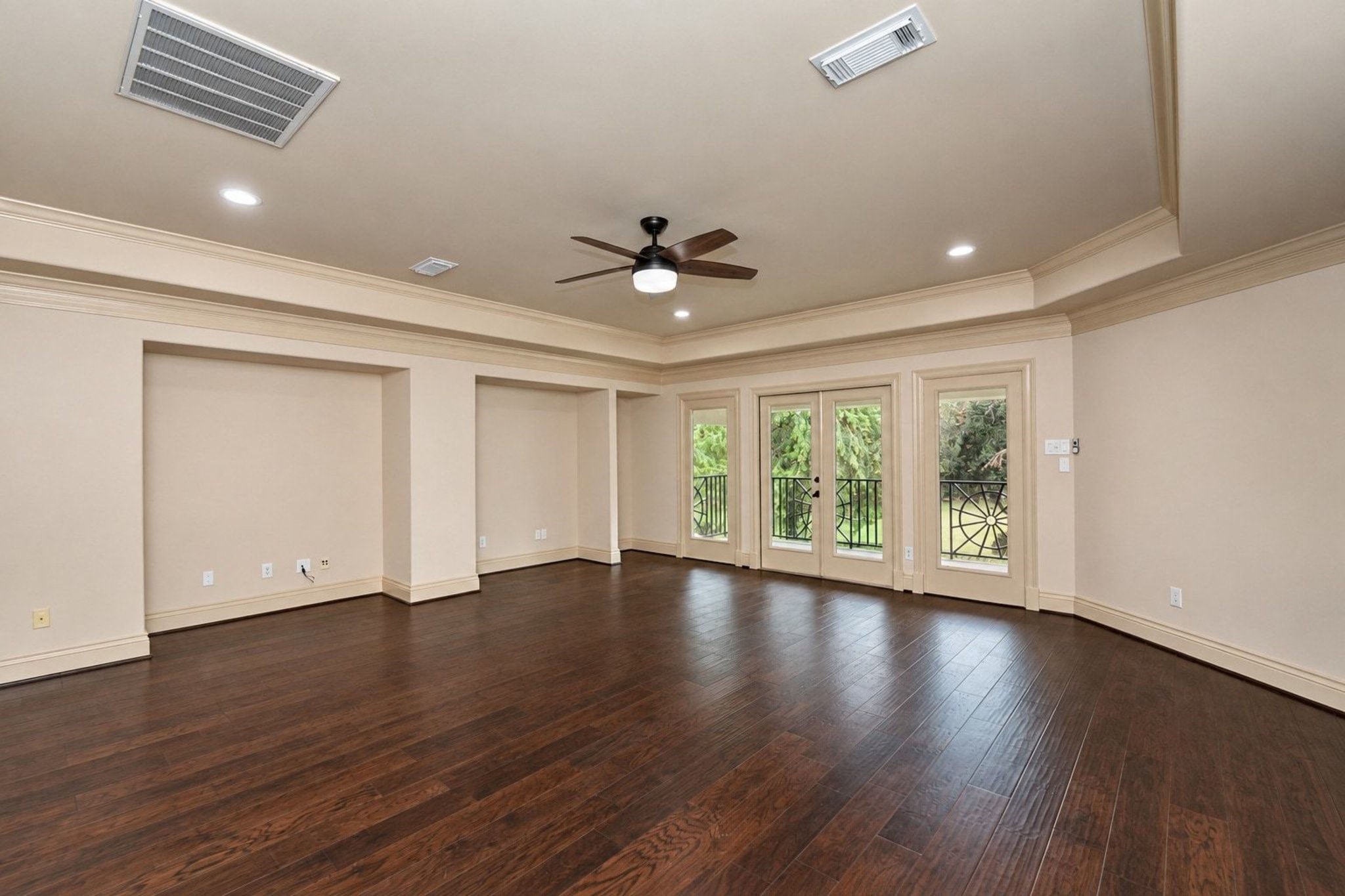 5215 Eagle Pointe Court Property Photo 25