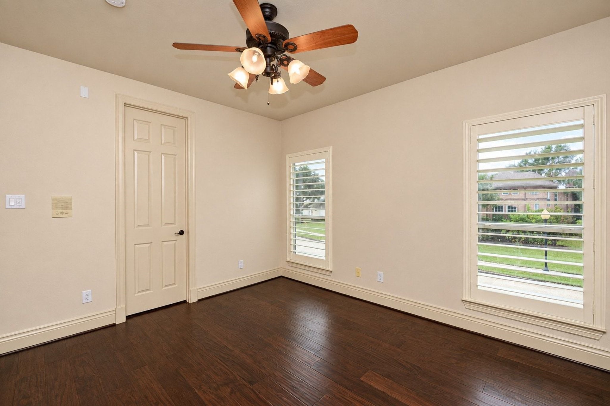 5215 Eagle Pointe Court Property Photo 30