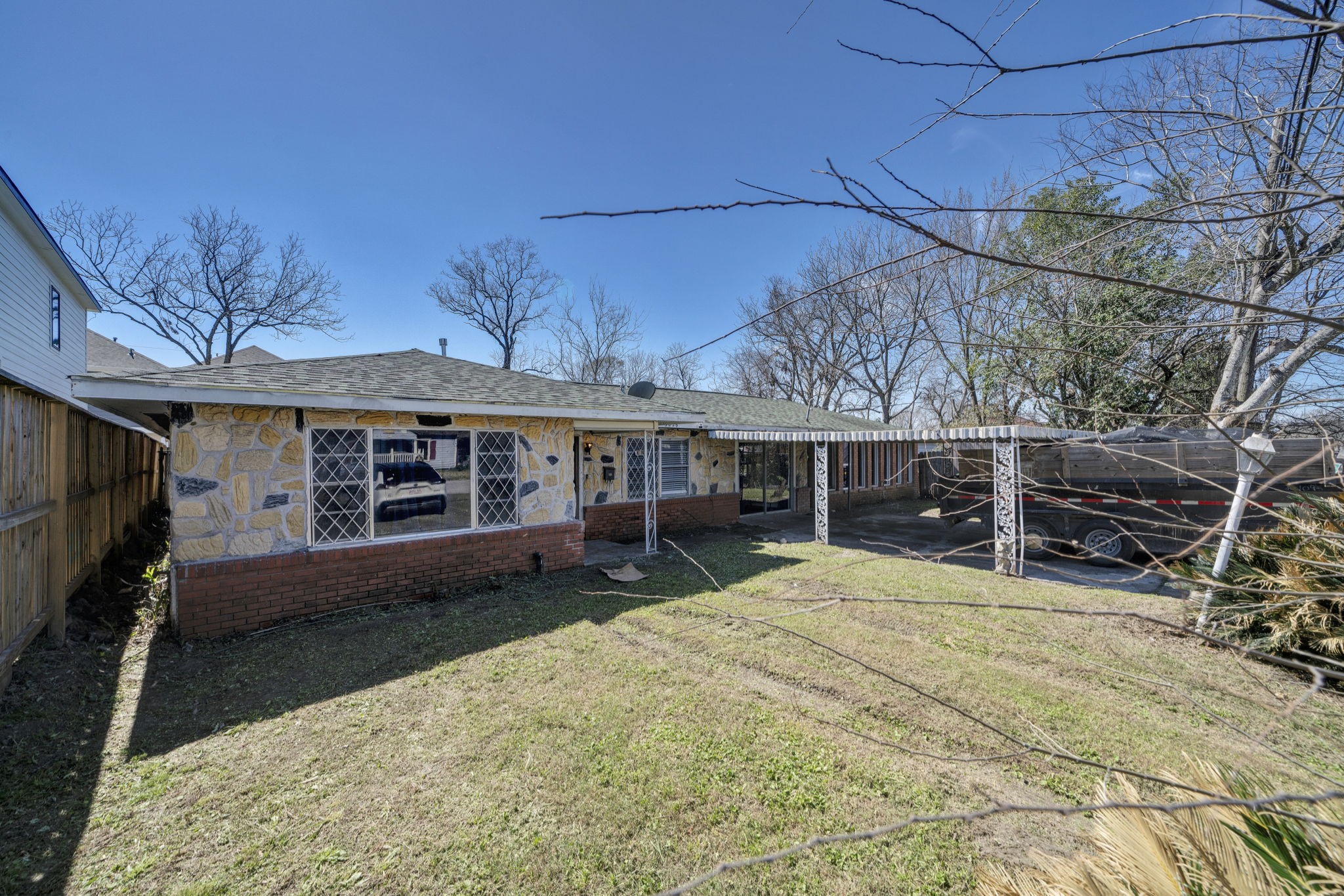 3826 Noah Street Property Photo 1