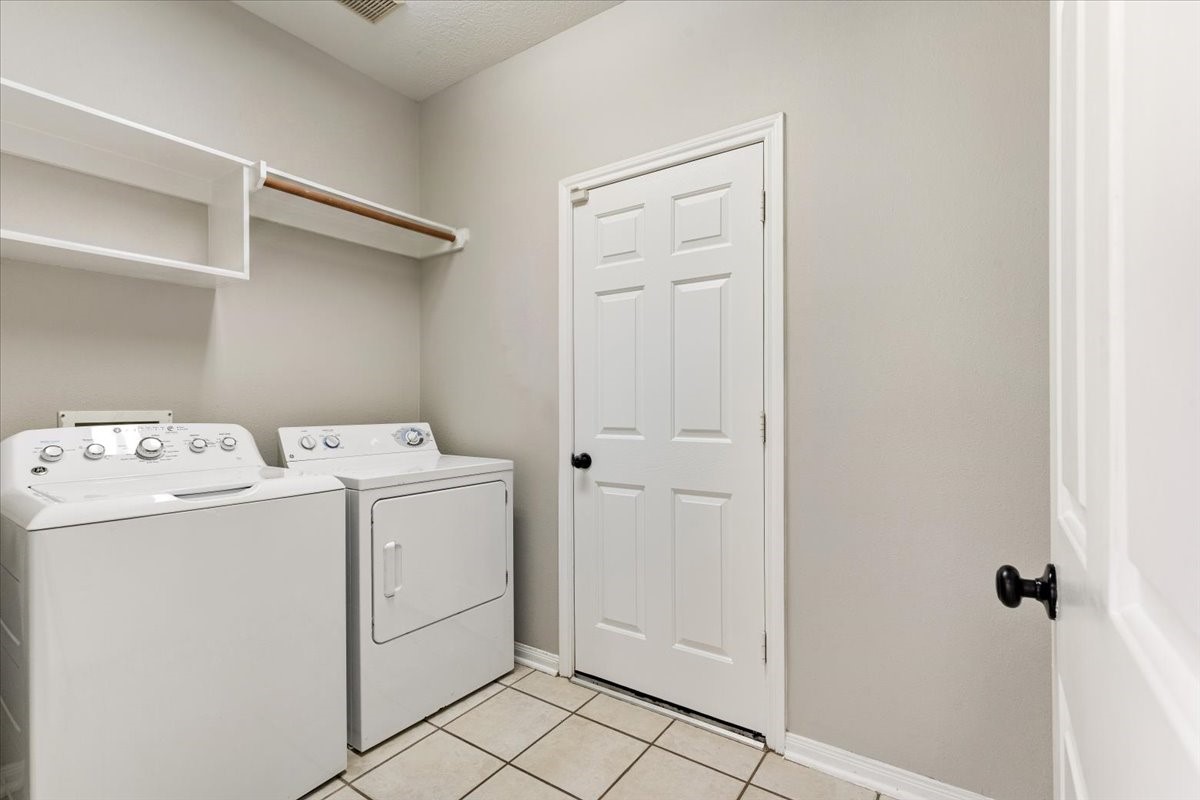 3612 Shasta Court Property Photo 13