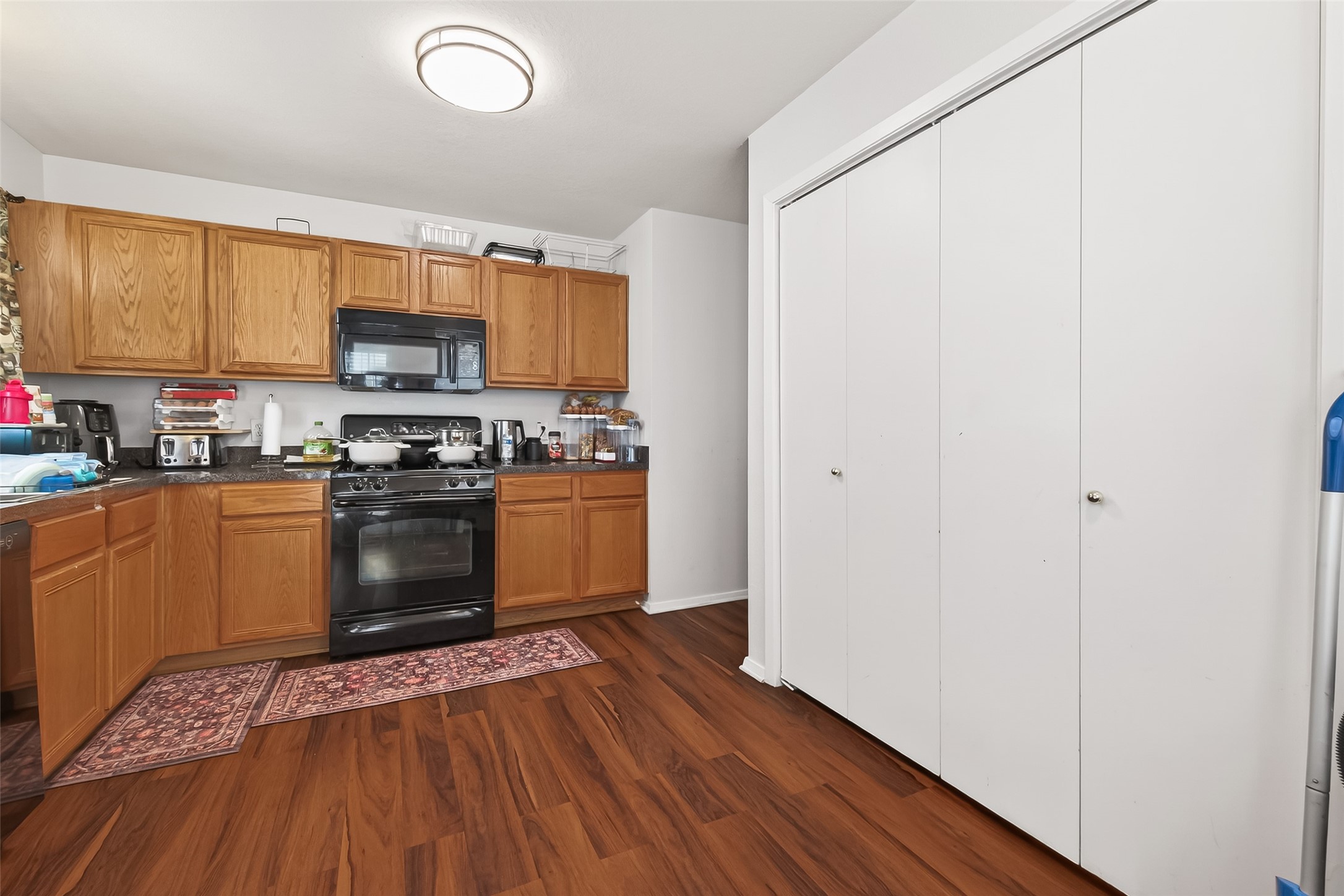 6207 Lone Prairie Way Property Photo 19