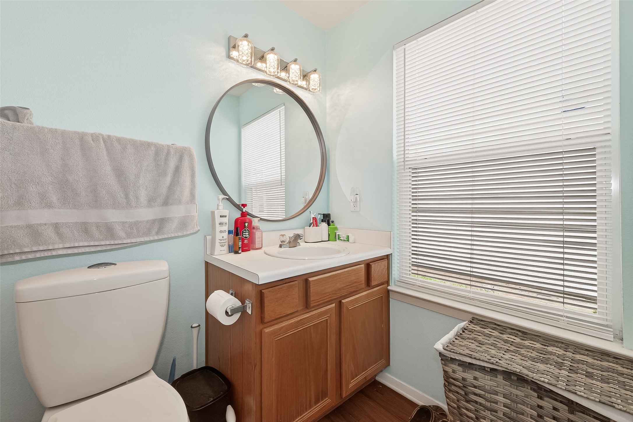 6207 Lone Prairie Way Property Photo 23