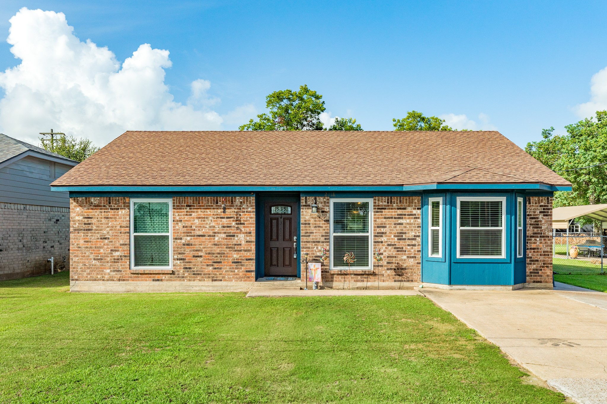 2118 Avenue D Property Photo 1
