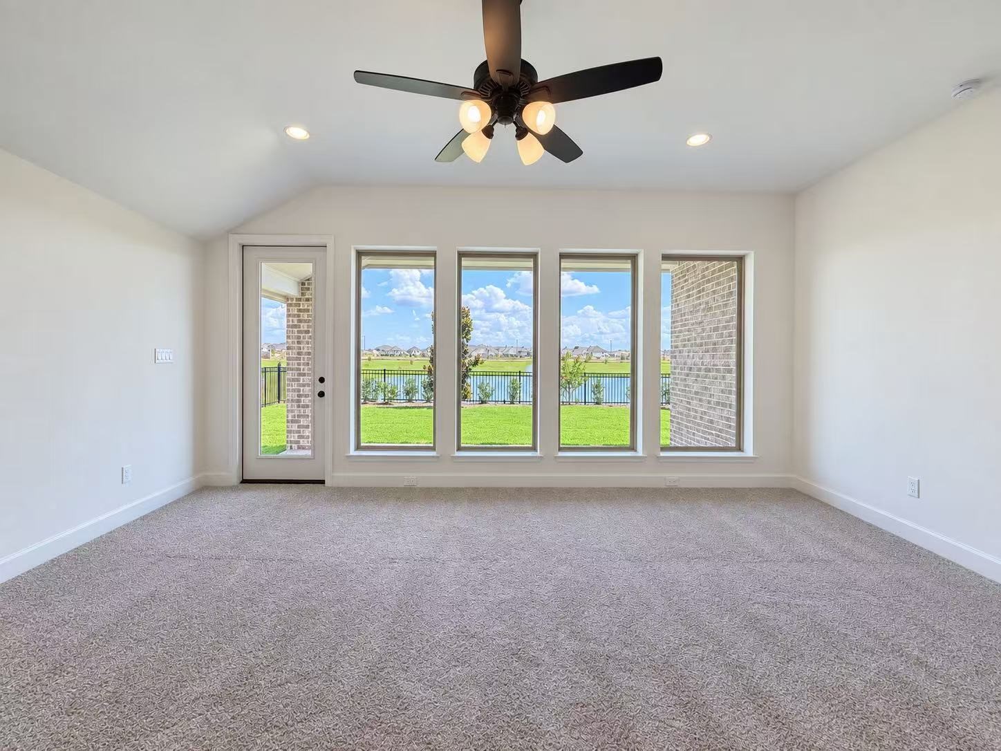 31523 Meadow Place Lane Property Photo 7