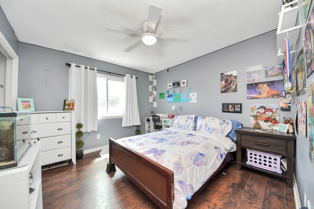 16406 Shady Elms Drive Property Photo 19