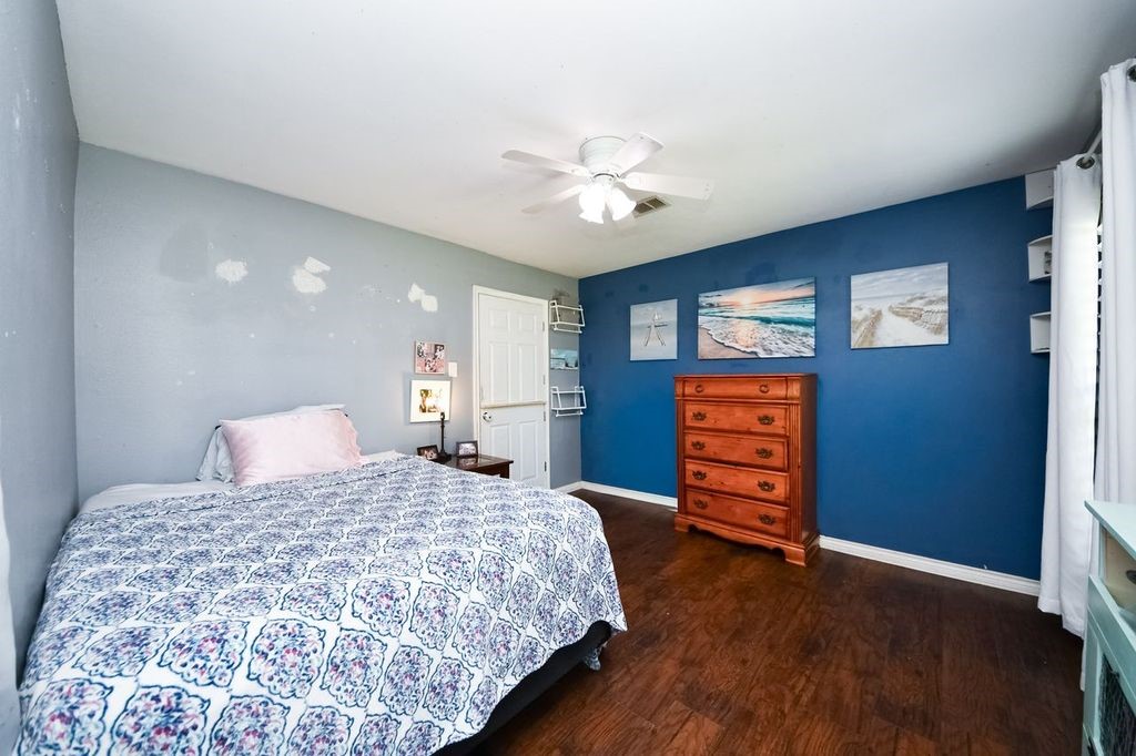 16406 Shady Elms Drive Property Photo 20