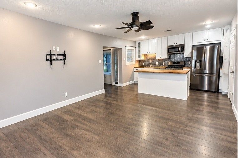 514 Idlewood Drive Property Photo 3