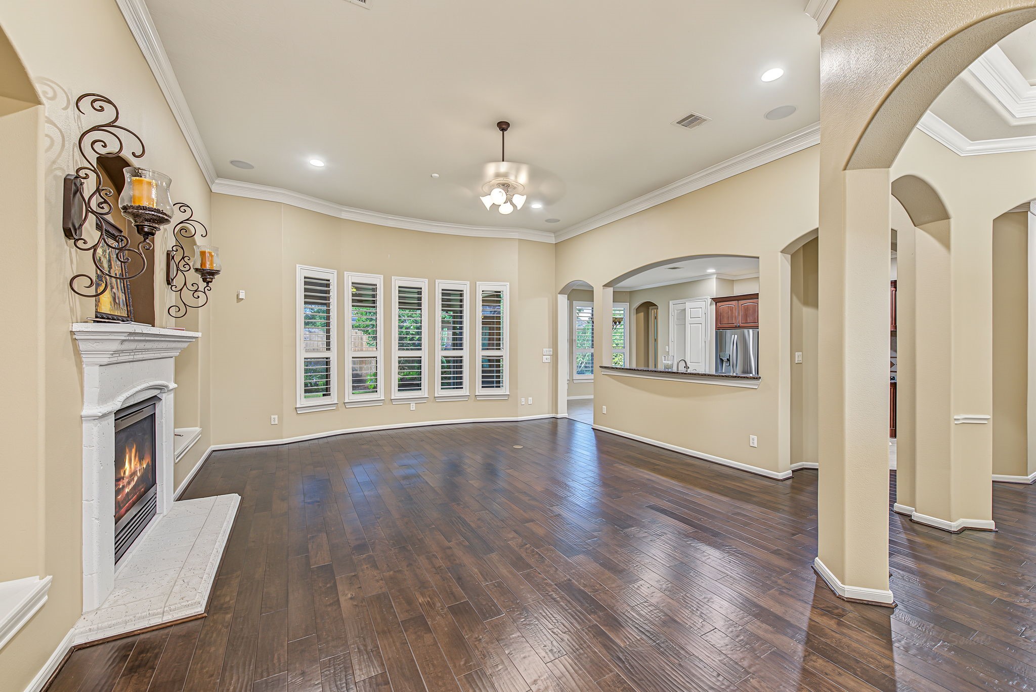 12619 Mossy Ledge Drive Property Photo 11