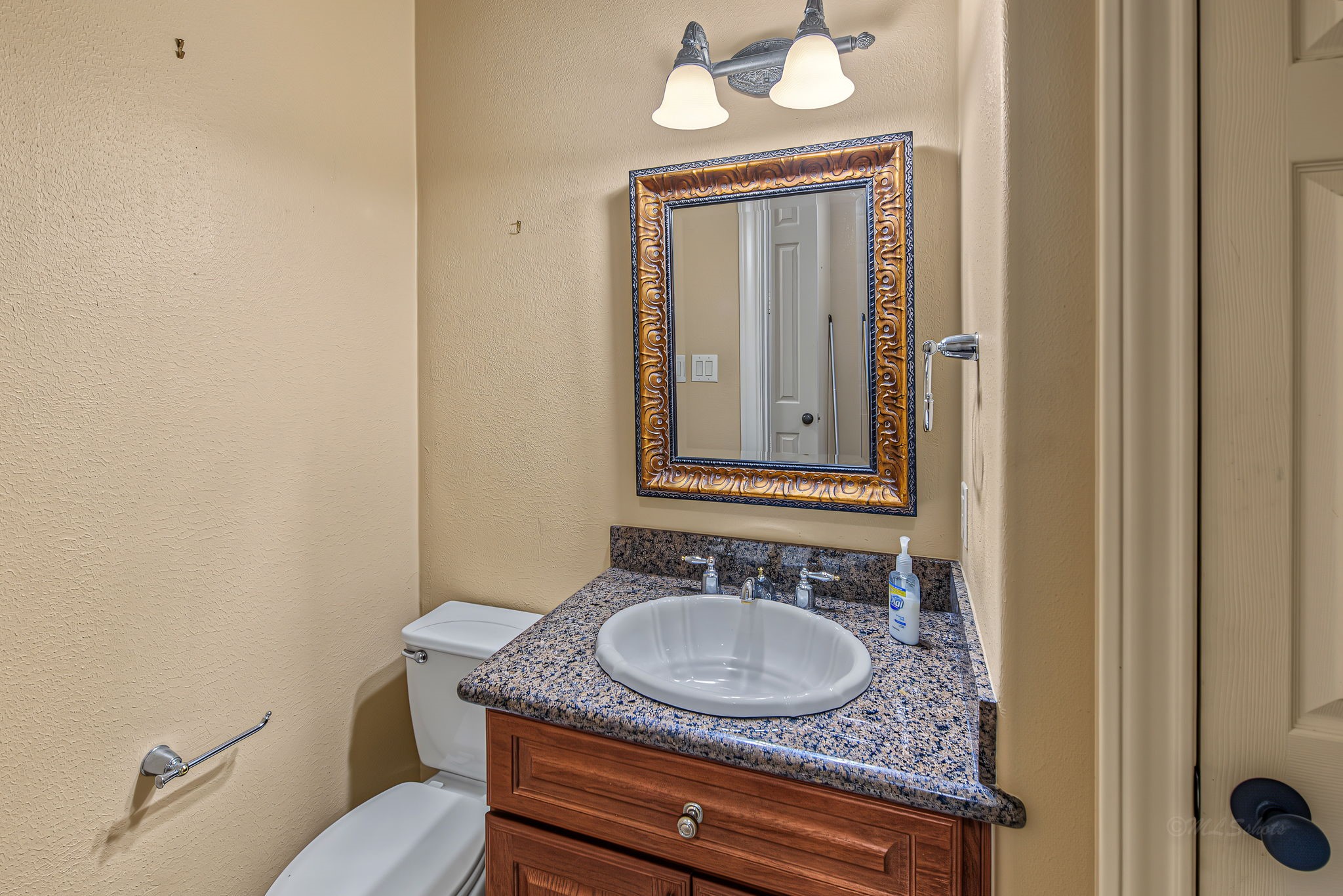 12619 Mossy Ledge Drive Property Photo 15