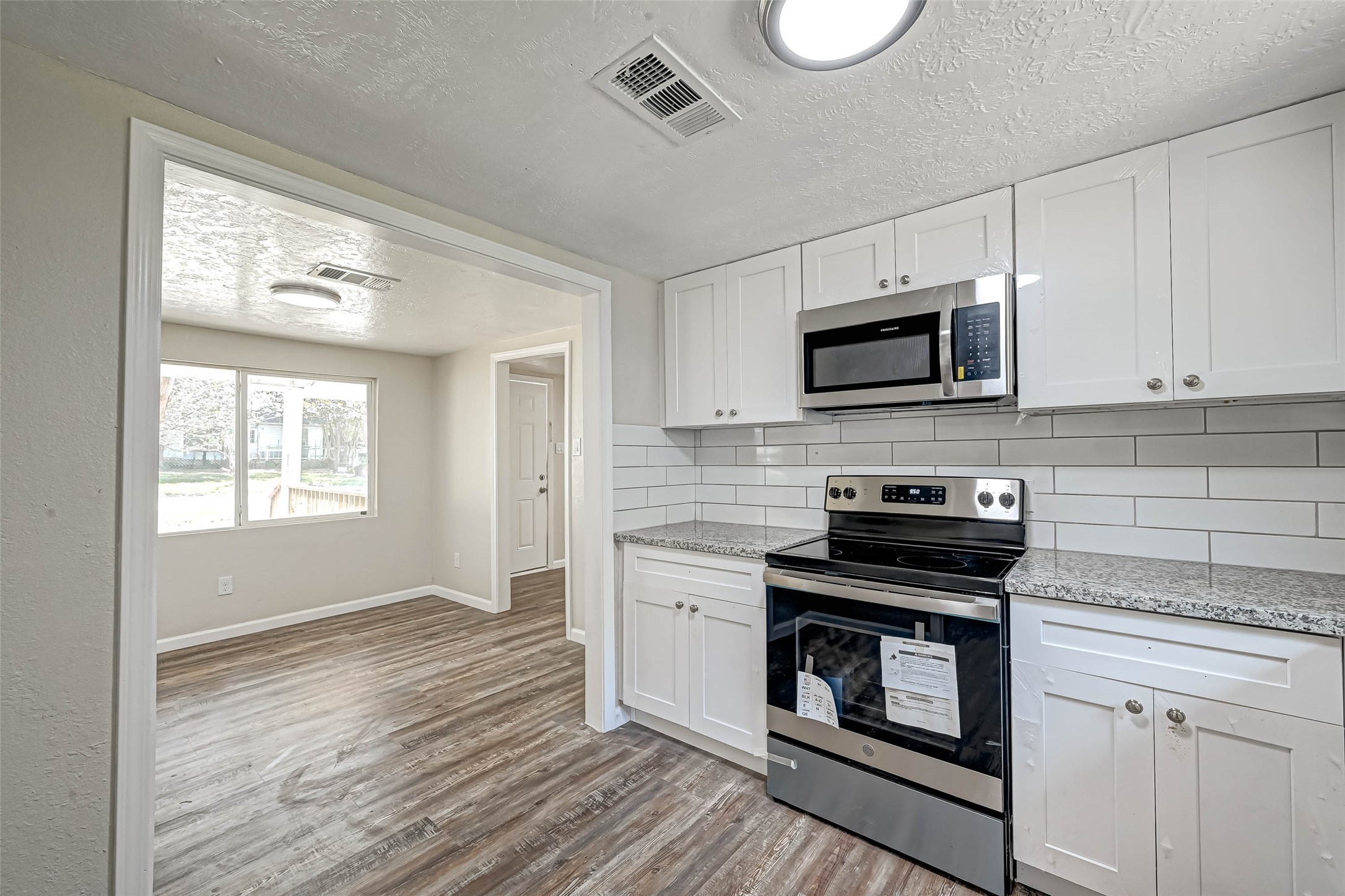 10694 Pine Street Property Photo 12