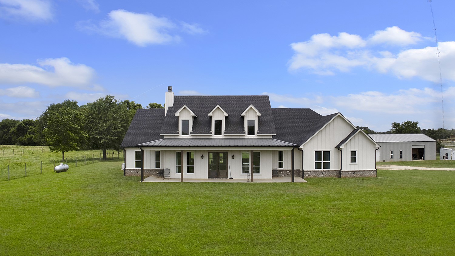 294 County Road 2717 Property Photo 1