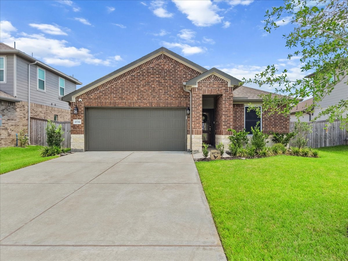 10716 Discovery Lane Property Photo 37
