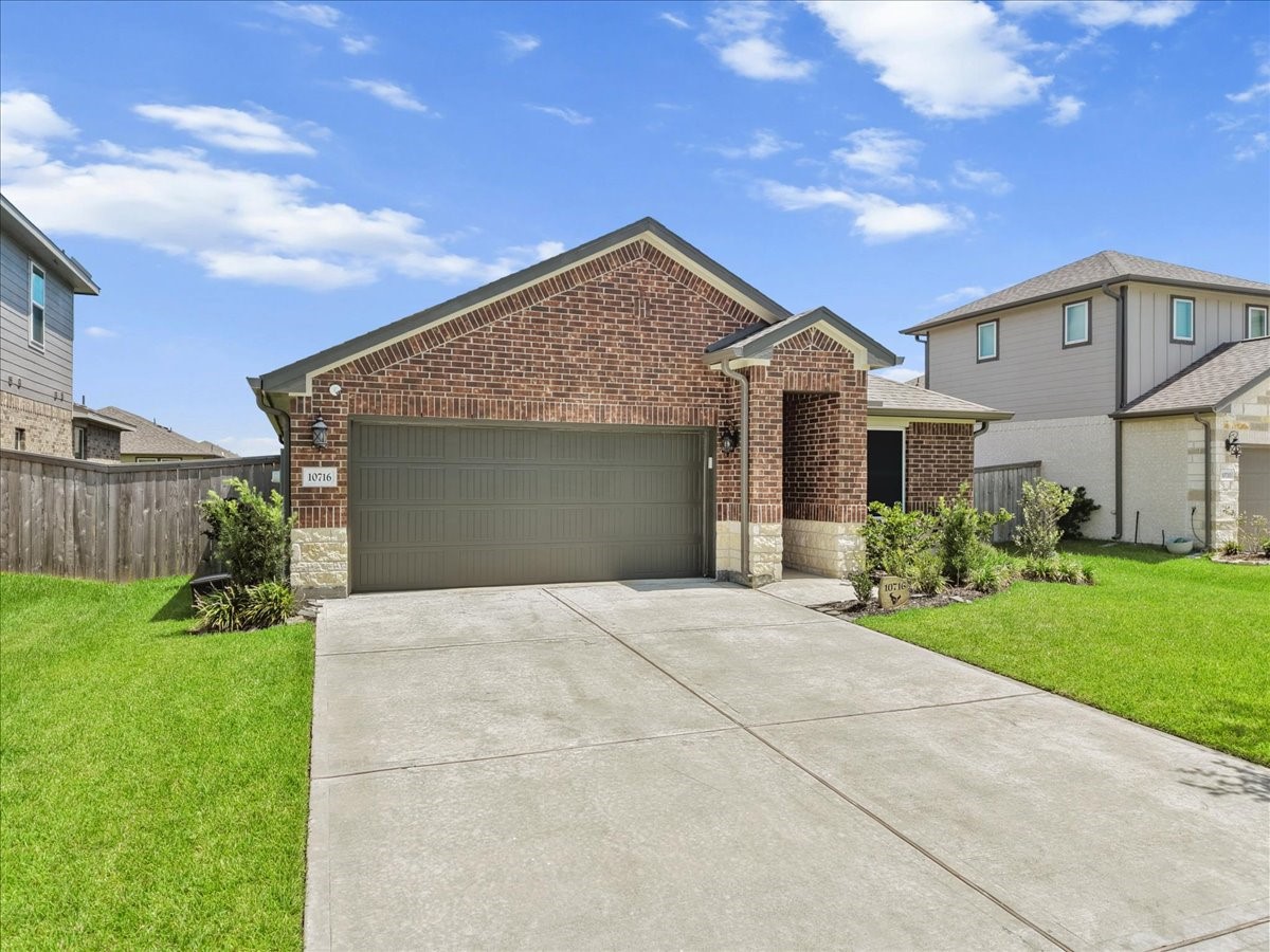 10716 Discovery Lane Property Photo 38