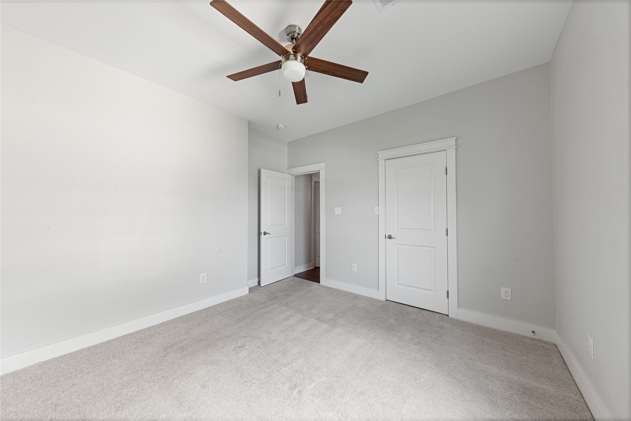 9614 Teichman Road Property Photo 21