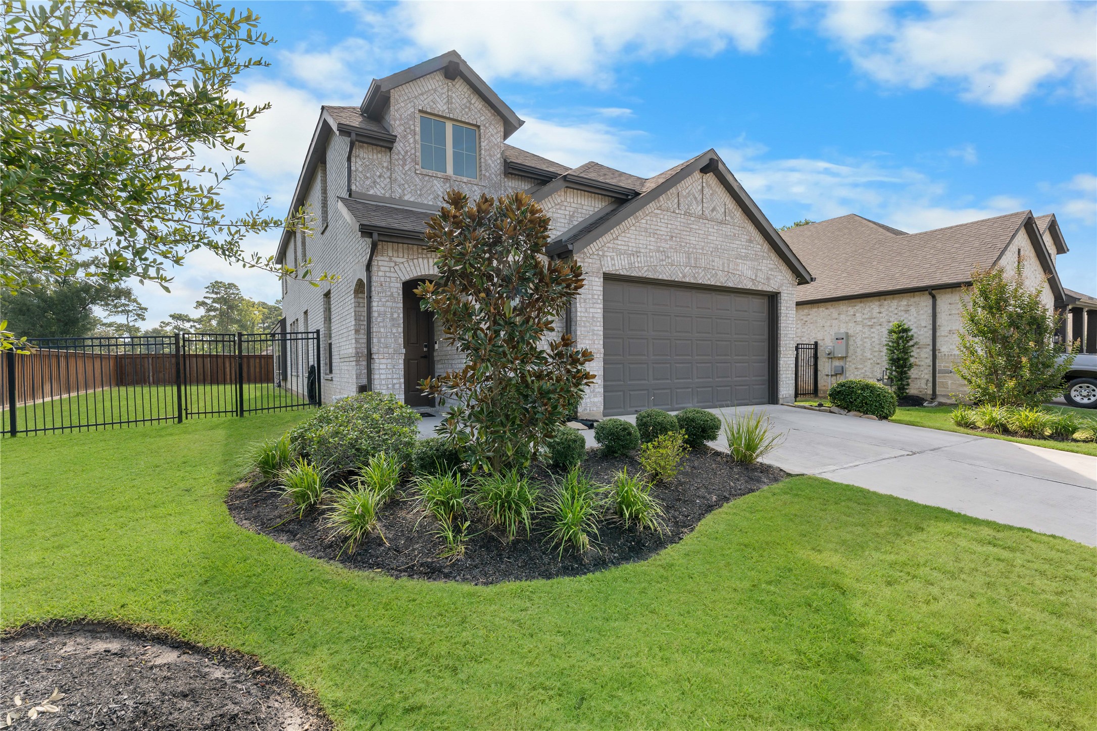 27208 Dripping Ledge Court Property Photo 1