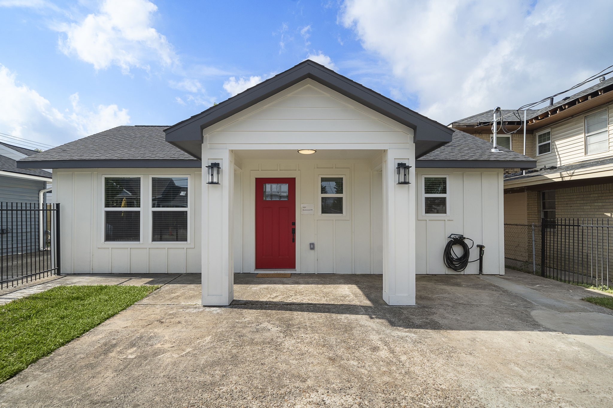 1823 Studewood Street A Property Photo 1