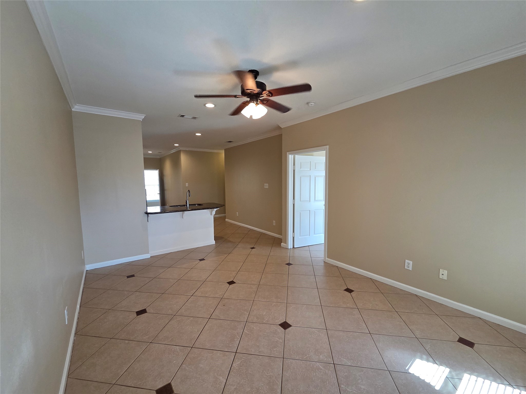 928 Runneburg Road Property Photo 6