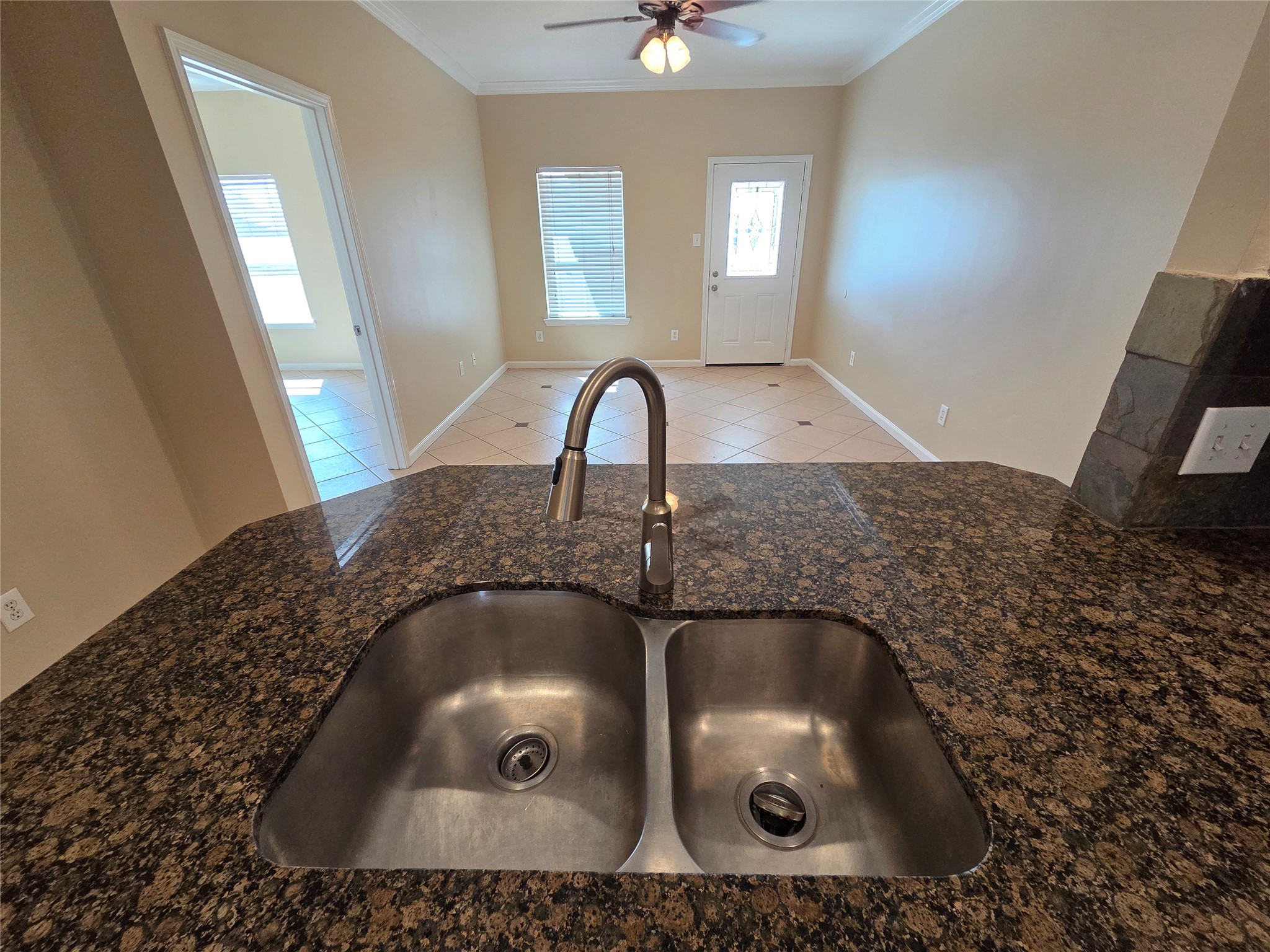928 Runneburg Road Property Photo 11