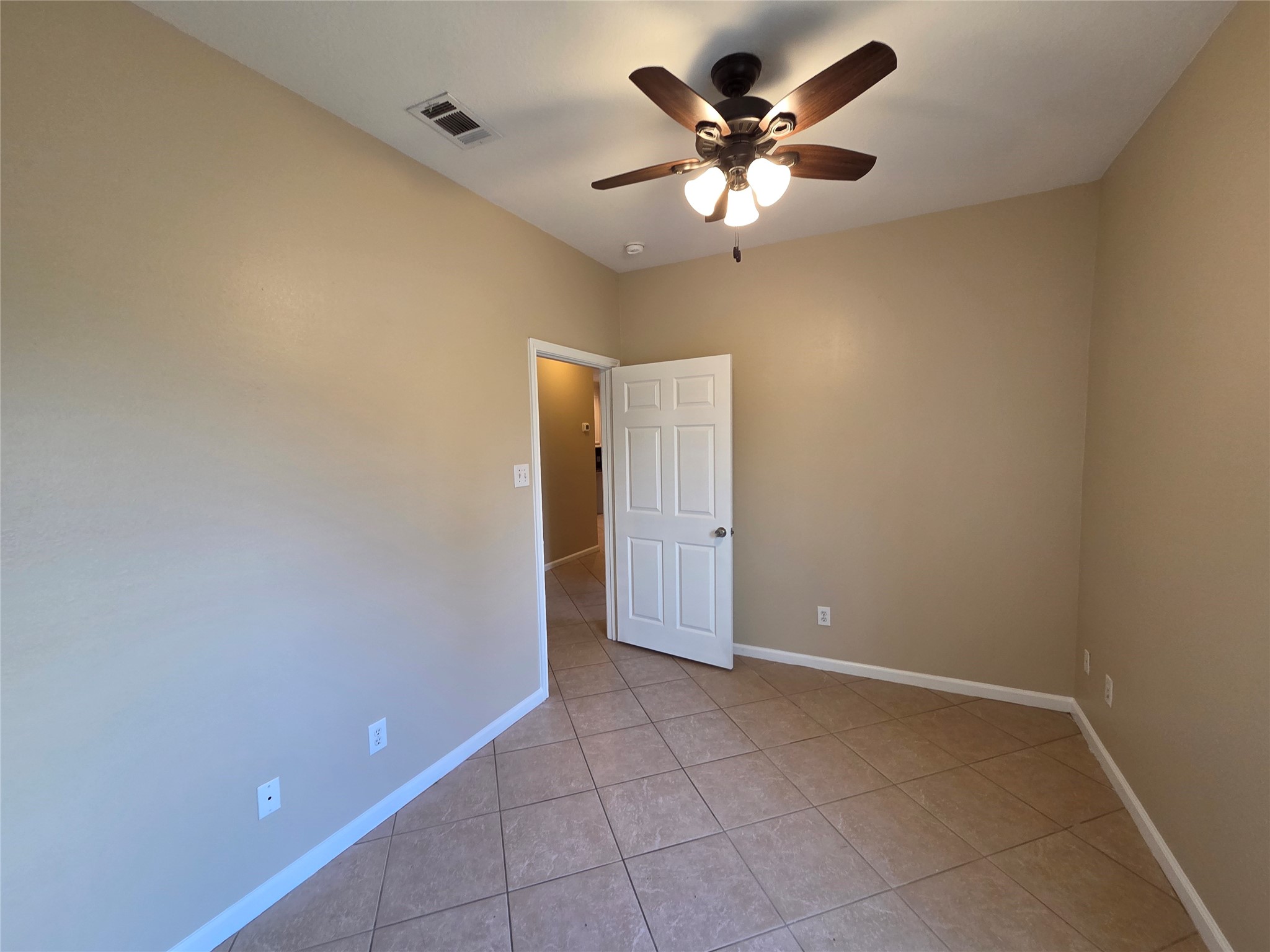 928 Runneburg Road Property Photo 19
