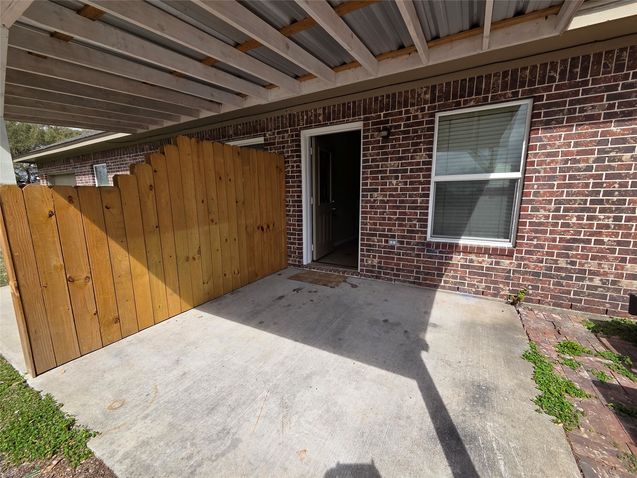 928 Runneburg Road Property Photo 27