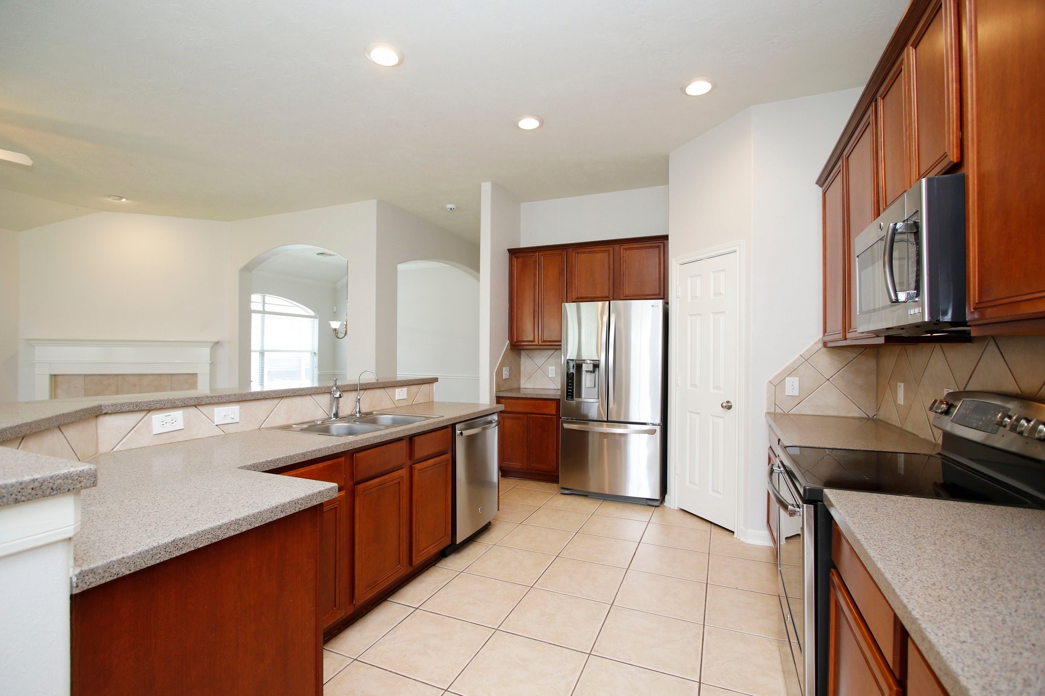 2414 Hannover Valley Court Property Photo 24
