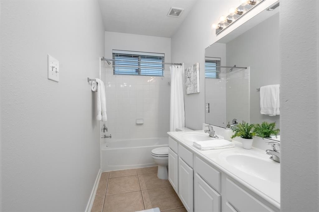 2414 Hannover Valley Court Property Photo 39