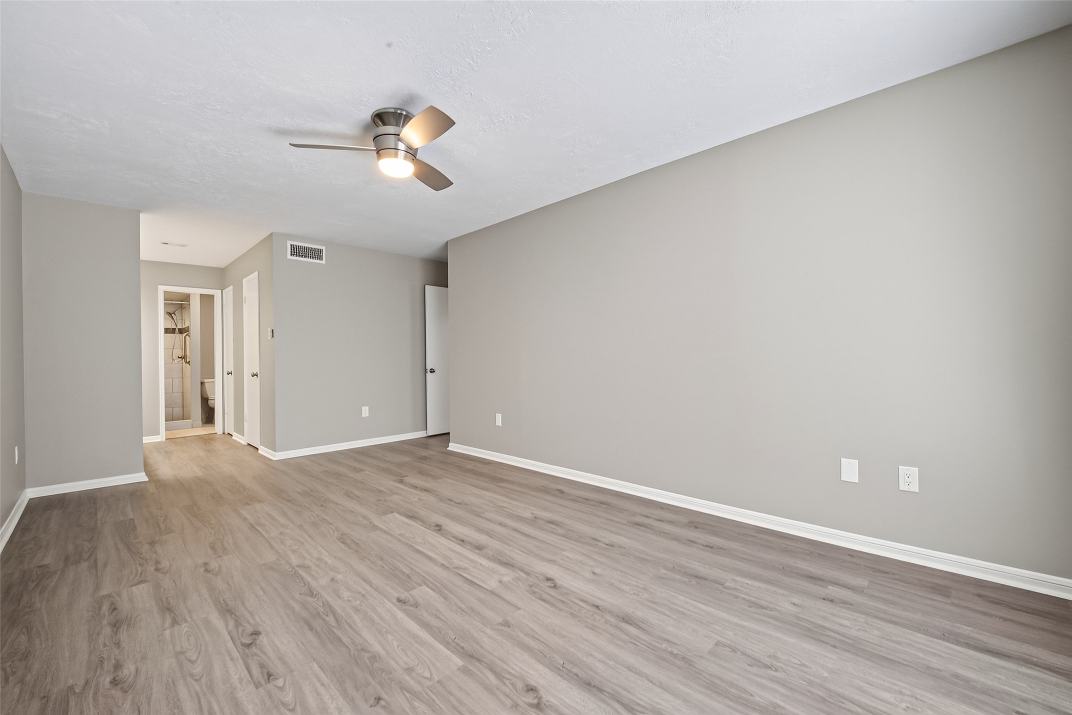 1746 Cloister Drive 6 Property Photo 4