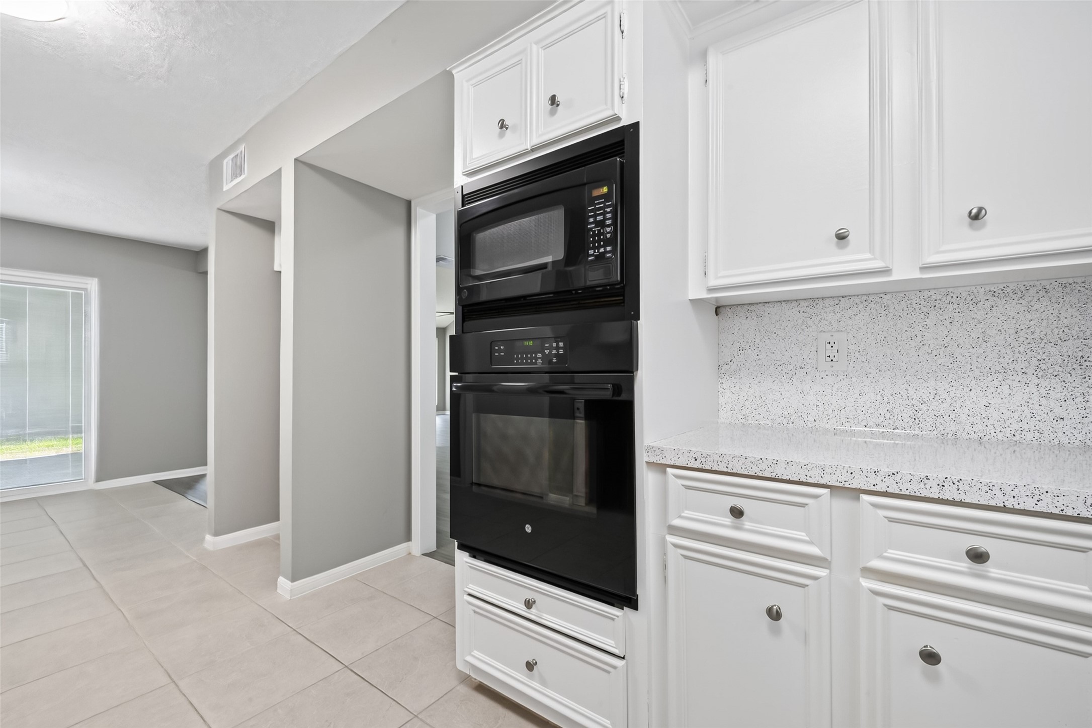 1746 Cloister Drive 6 Property Photo 15