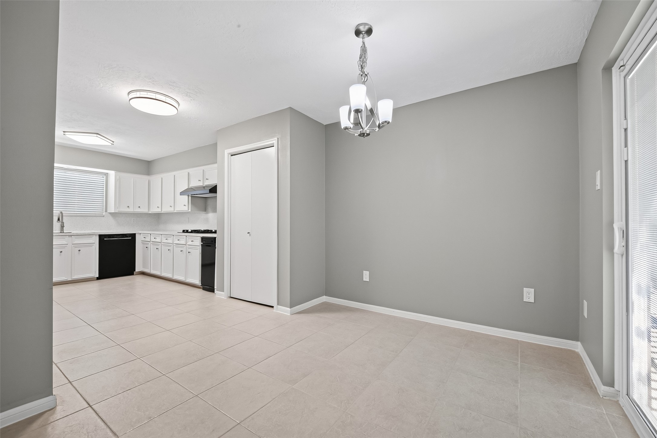 1746 Cloister Drive 6 Property Photo 17