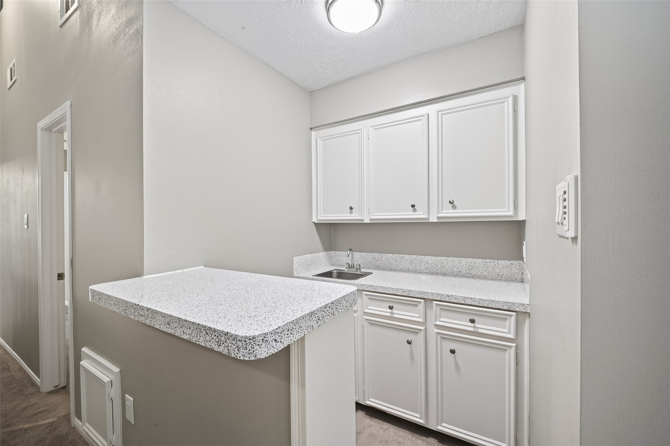 1746 Cloister Drive 6 Property Photo 31