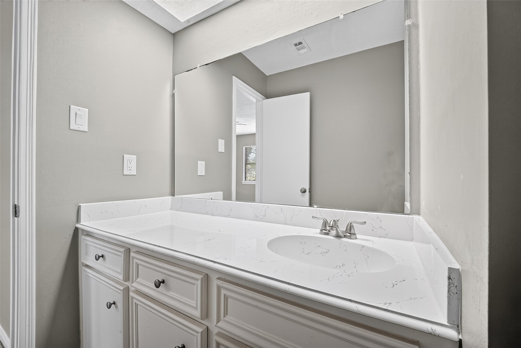 1746 Cloister Drive 6 Property Photo 40