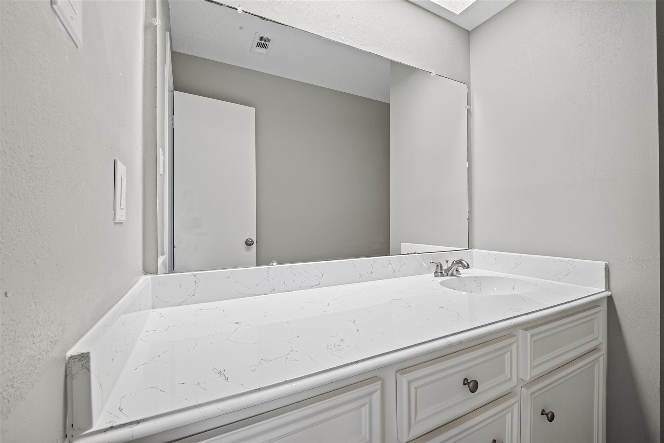 1746 Cloister Drive 6 Property Photo 42