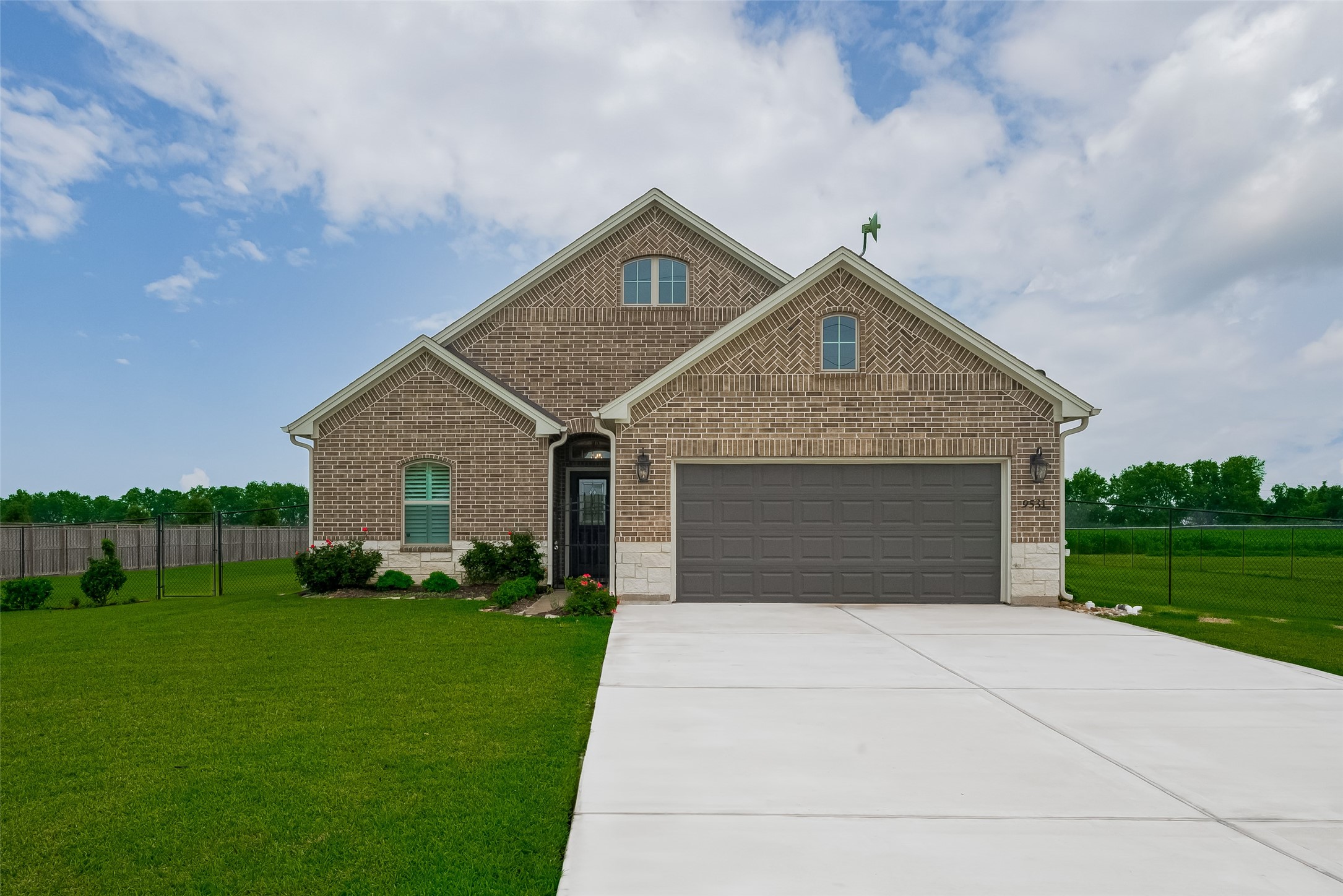 9531 Galveston Road Property Photo