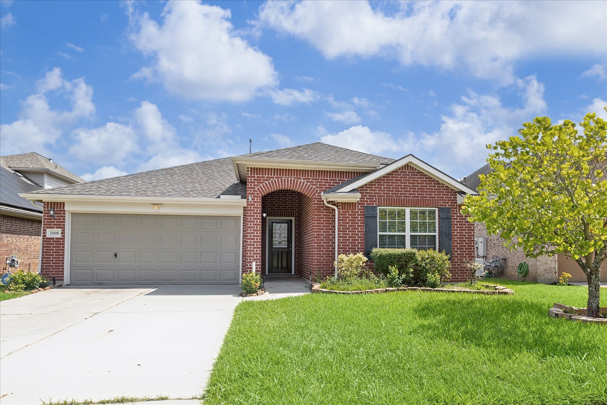 21818 Mount Hunt Drive Property Photo 2