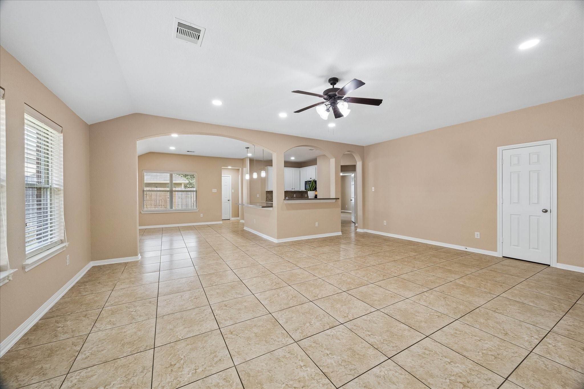 21818 Mount Hunt Drive Property Photo 8