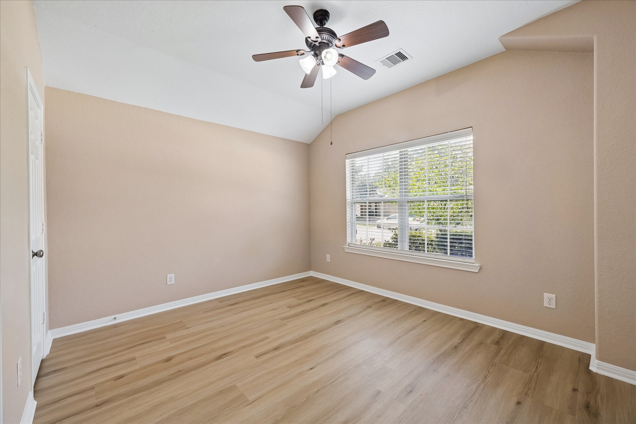 21818 Mount Hunt Drive Property Photo 20