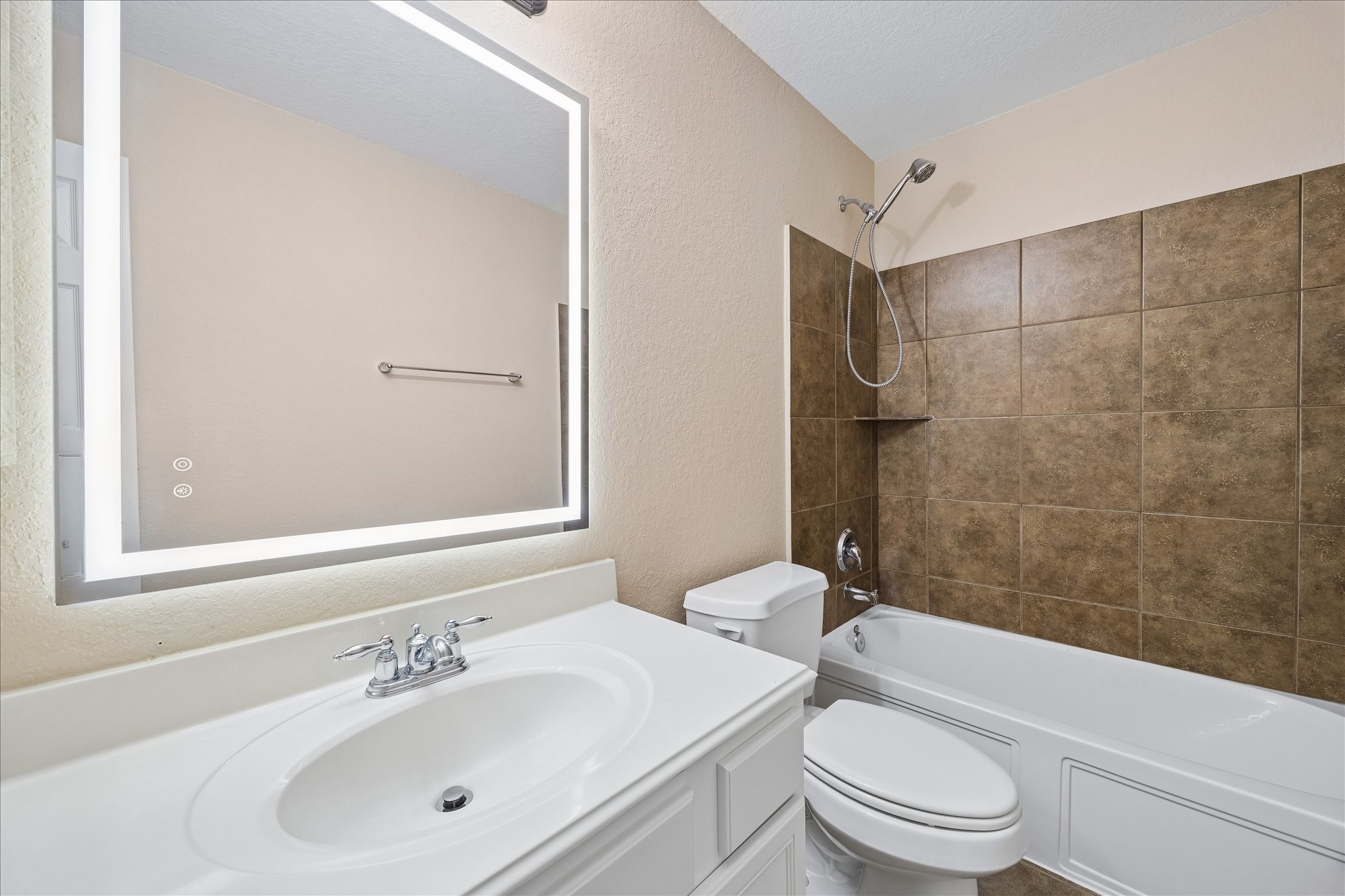 21818 Mount Hunt Drive Property Photo 24