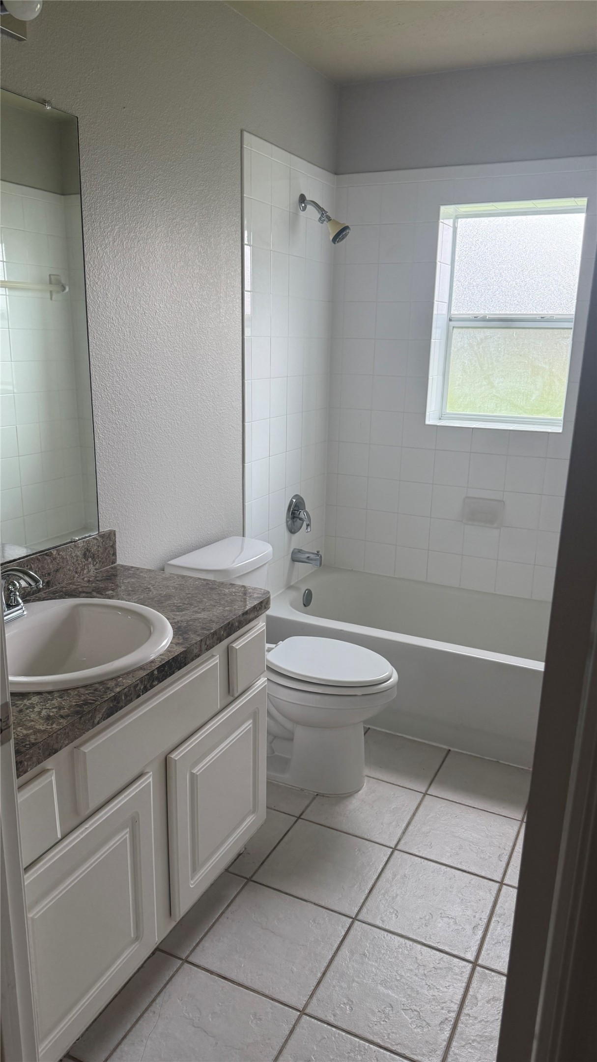 135 Kellyn Oaks Drive Property Photo 5