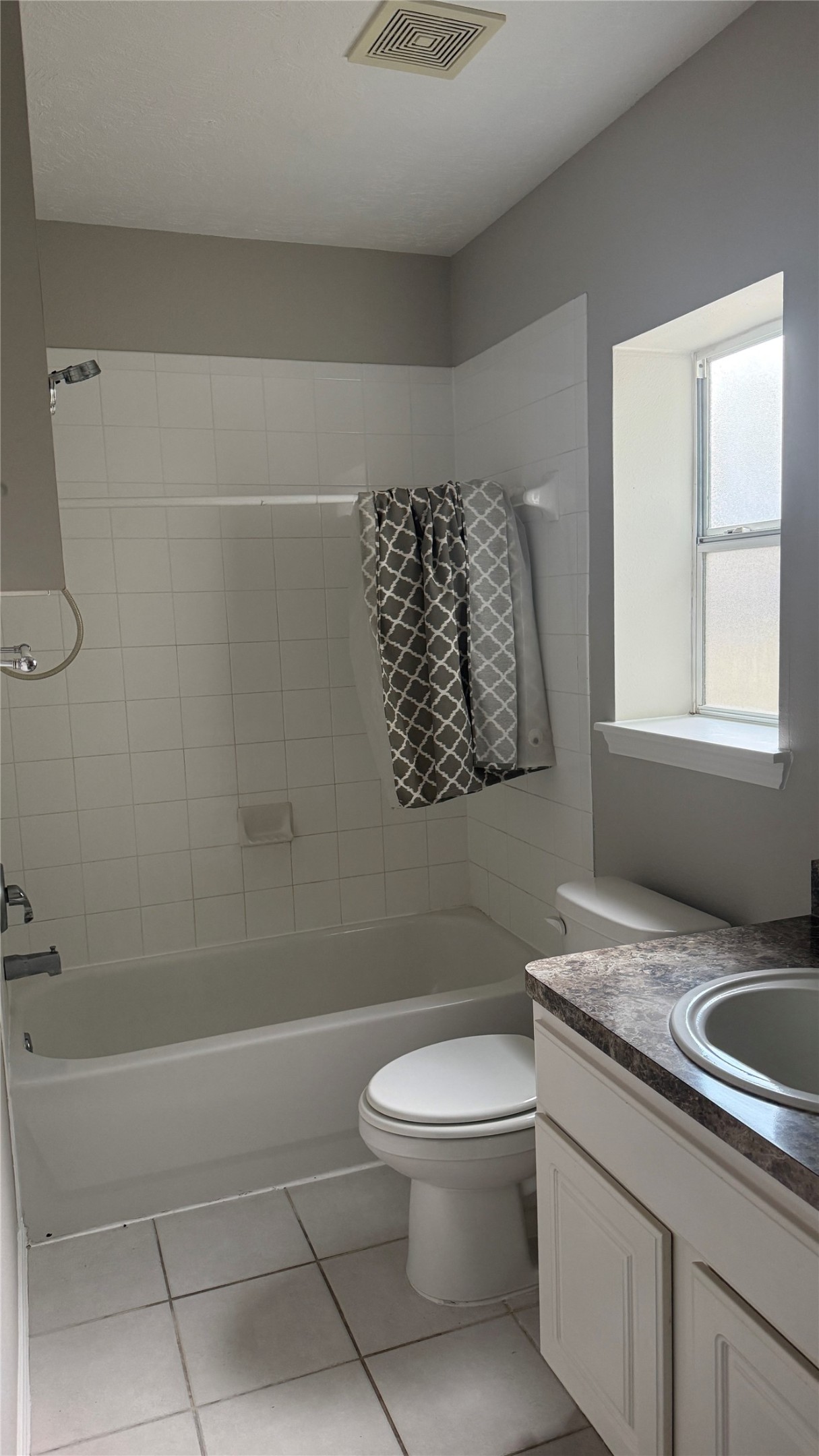 135 Kellyn Oaks Drive Property Photo 6