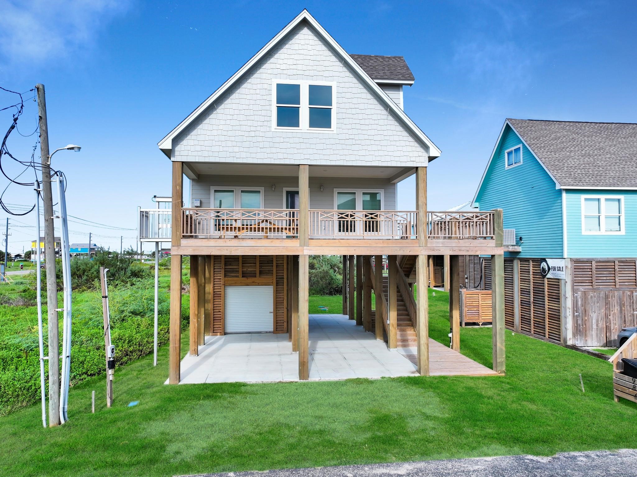 990 Peachtree Property Photo 3