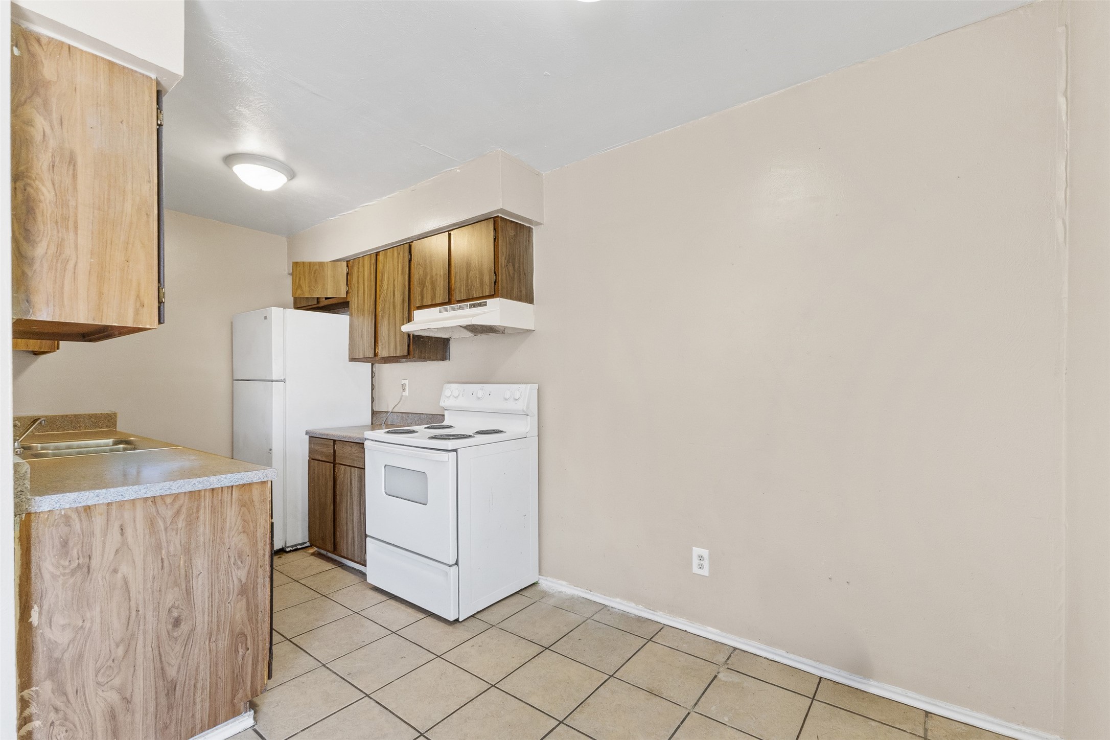 2802 Cypress Bend Circle Property Photo 4