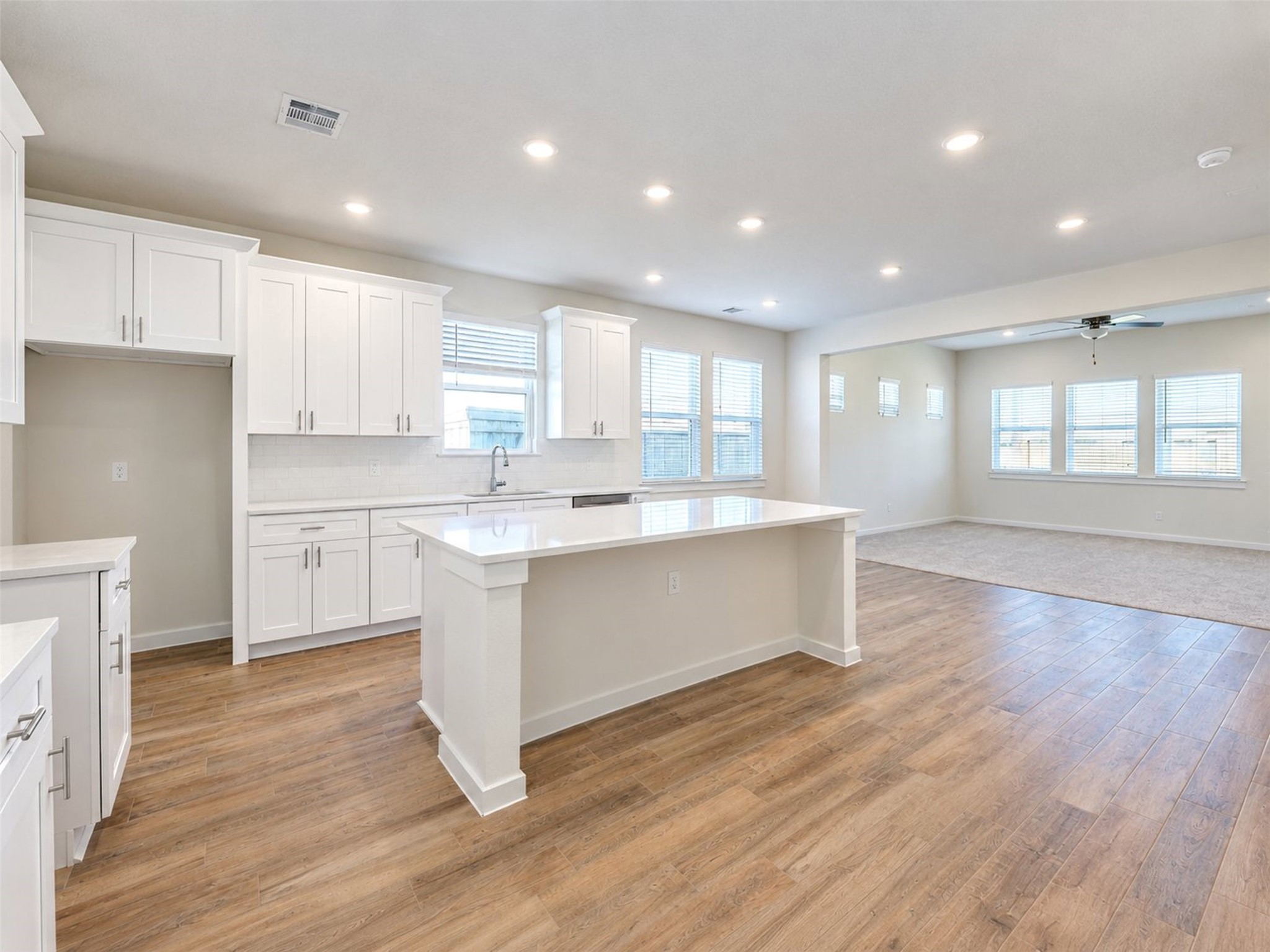 8326 Amethyst Valley Lane Property Photo 7