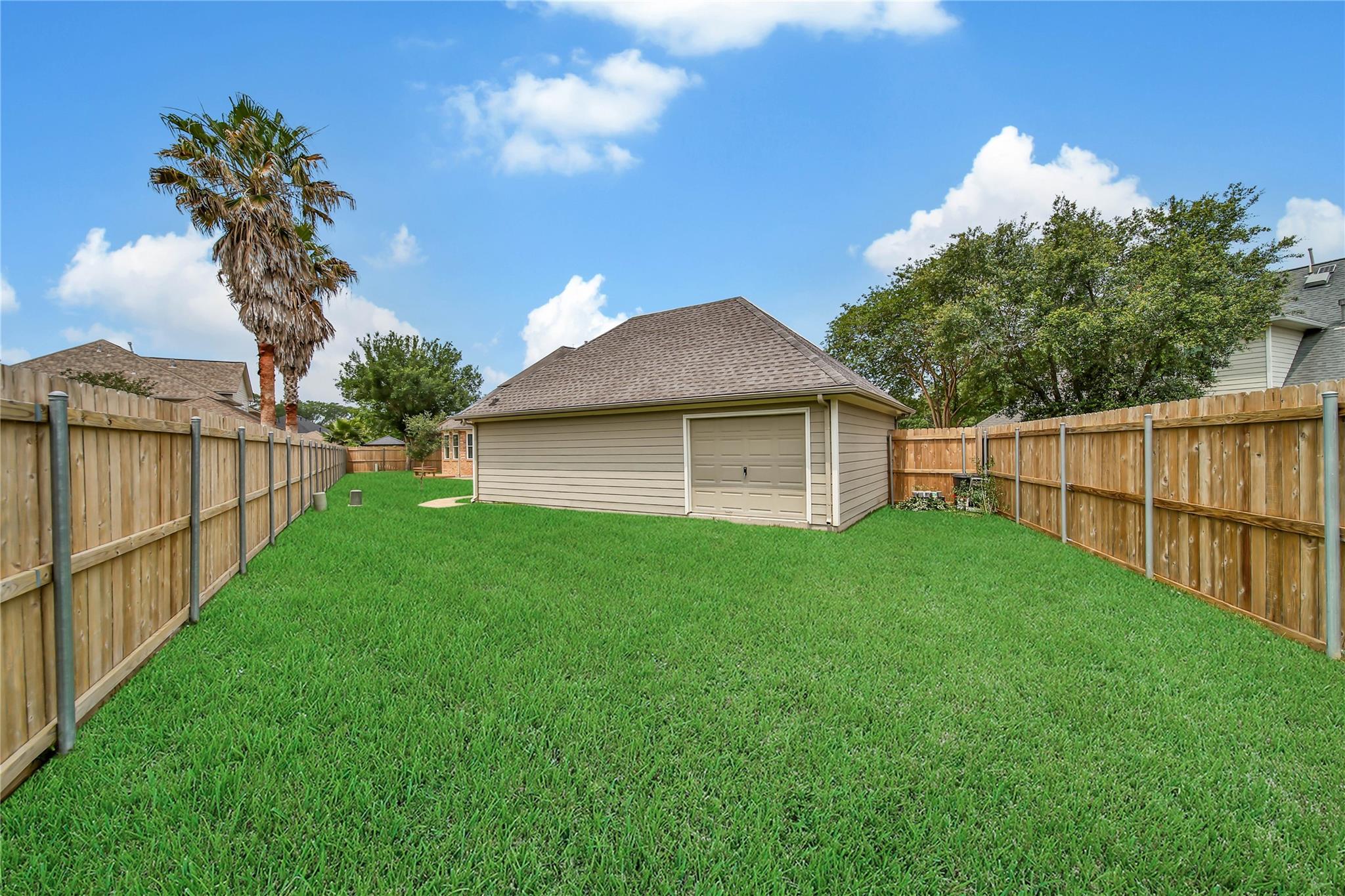 20507 Forest Stream Drive Property Photo 49